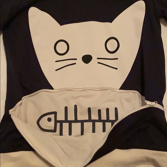Cat Hoodie - Picture 2 of 3